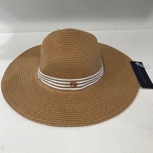NWT Adrienne Vittadini Women’s Wide Brim Hat